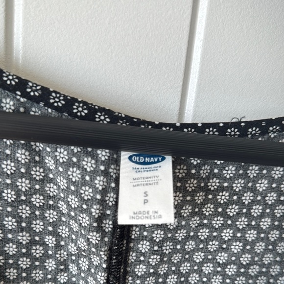 2 Maternity Dresses - Picture 3 of 6